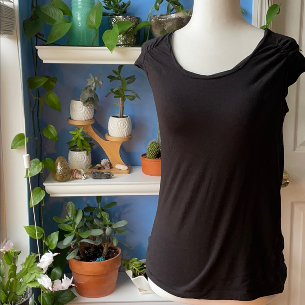 🌺Ann Taylor Loft black top🌺